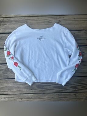 Hollister Co. Cropped Sweatshirt with Rose Sleeves